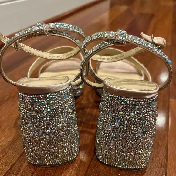 Betsey Johnson Denni Heeled Rhinestone Platform Sandals - Women’s Size 6.5 - Picture 5 of 8